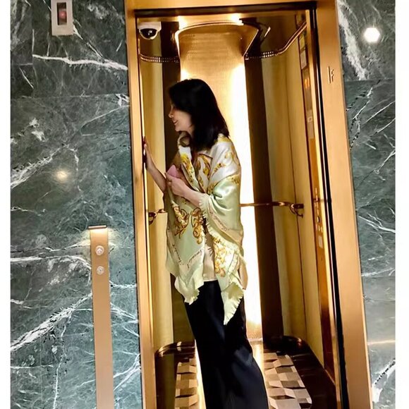 AmandaX “Impression of Summer” Silk-Wool Jacquard Large Scarf/Shawl Throw - Picture 3 of 16